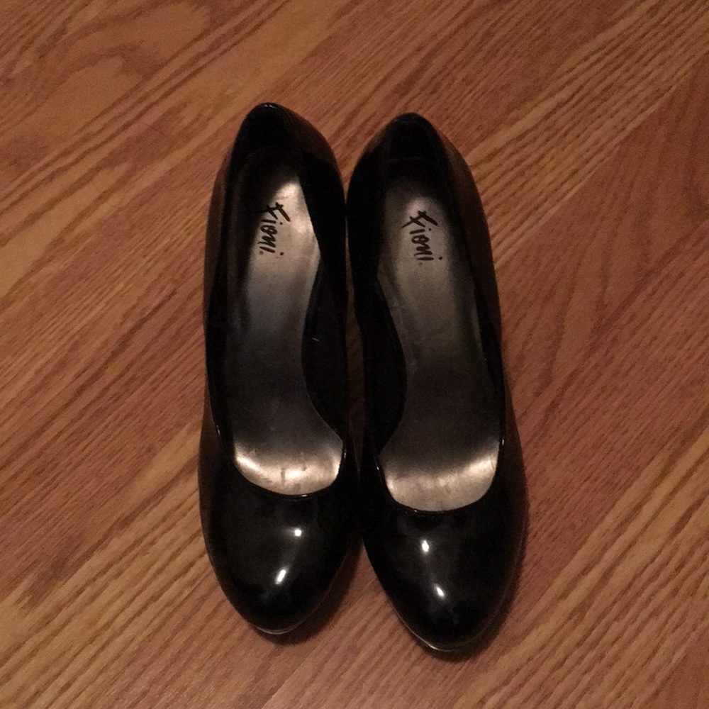 Black heel